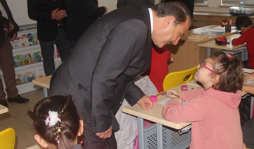 OKULLARDA SERBEST KIYAFET UYGULAMASI SONA ERİYOR