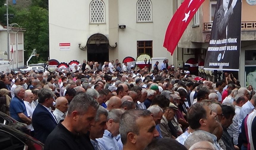 ESKİ BAKAN MUSTAFA DEMİR’E SON GÖREV