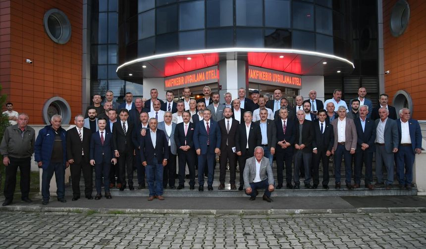 BAŞKAN GENÇ VAKFIKEBİR’DE MUHTARLARLA BULUŞTU