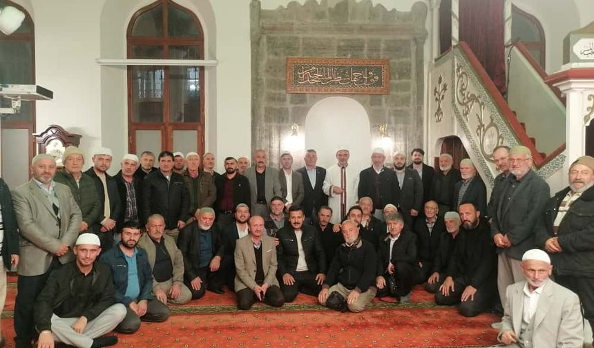KUR’AN ZİYAFETİ VE HATİM DUASI PROGRAMI GERÇEKLEŞTİRİLDİ