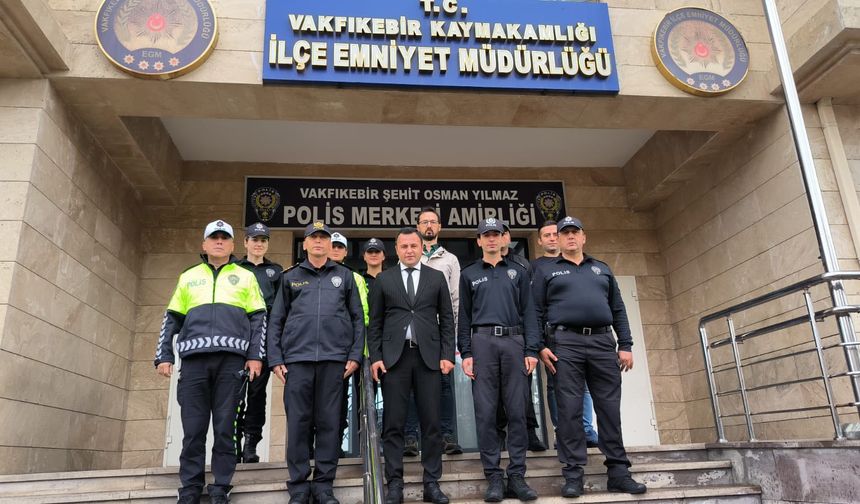 EMNİYET MÜDÜRÜ BAŞ'A İADE-İ ZİYARET