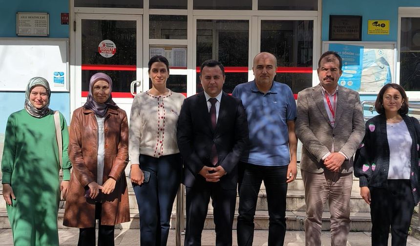 KAYMAKAMI UZAN'DAN TOPLUM SAĞLIĞI MERKEZİNE ZİYARET