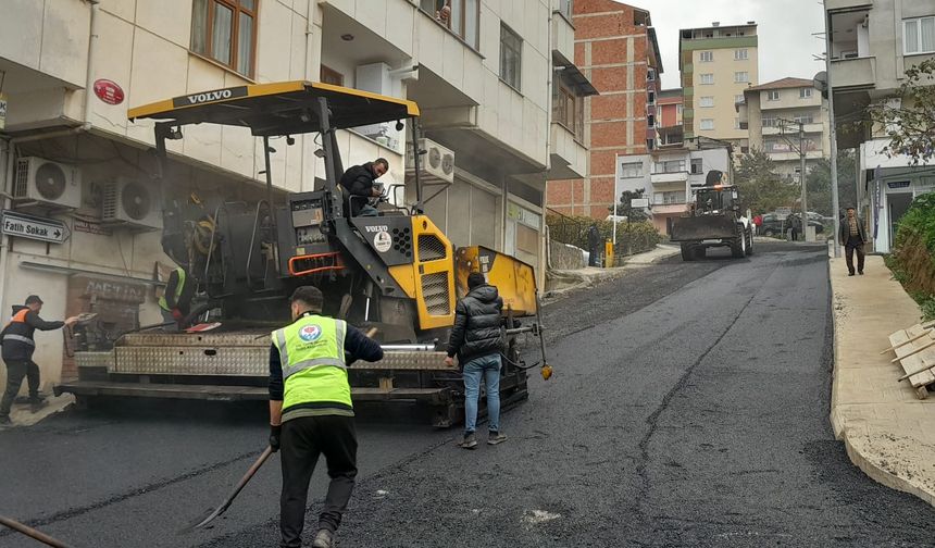BÜYÜKŞEHİR 18 İLÇEDE SORUNLARI ÇÖZÜYOR