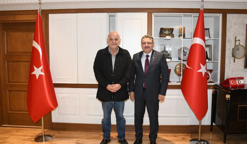 'Yavuz Selim Stadı yeniden yapılsın' taleplerine Başkan Genç'ten yanıt: "ÇOCUKLAR İÇİN BİR SAHA YAPACAĞIZ"