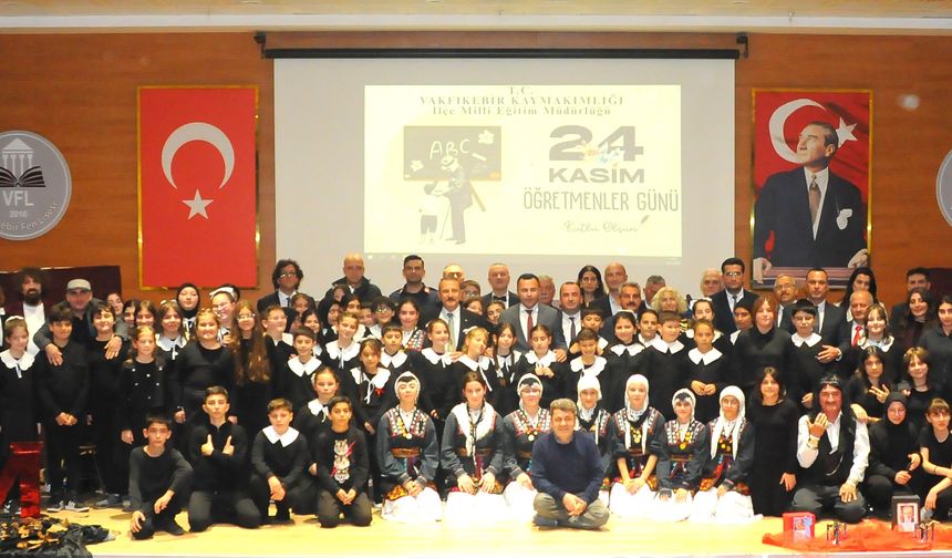 24 KASIM ÖĞRETMENLER GÜNÜNÜ GURURLA KUTLADIK