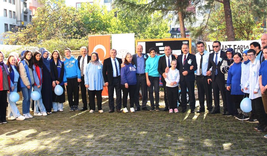 SİZLER BİZİM İÇİN ÇOK DEĞERLİSİNİZ