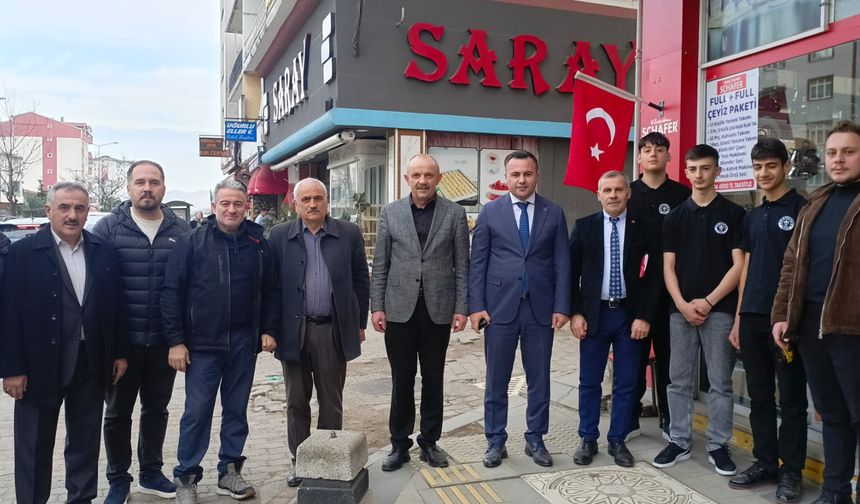 MİLLİ GURUR SOKAKLARA TAŞIYOR: ESNAFA TÜRK BAYRAĞI SEFERBERLİĞİ