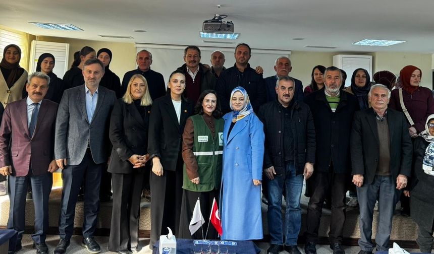 AK PARTİ VAKFIKEBİR İLÇE KADIN KOLLARI’NDAN “BAĞIMLILIKLA MÜCADELE” SEMİNERİ