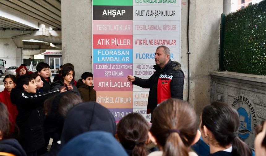 GERİ DÖNÜŞÜM VE SIFIR ATIK BİLİNCİ, ÖĞRENCİLERE AŞILANIYOR