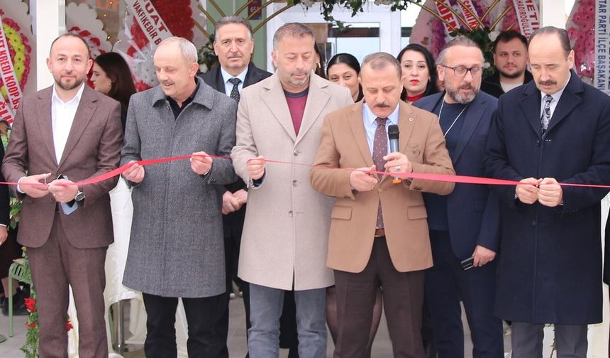 VAKFIKEBİR’DE TATLI BİR BAŞLANGIÇ: "LA VİLLA PATİSSERİE" HİZMETE AÇILDI