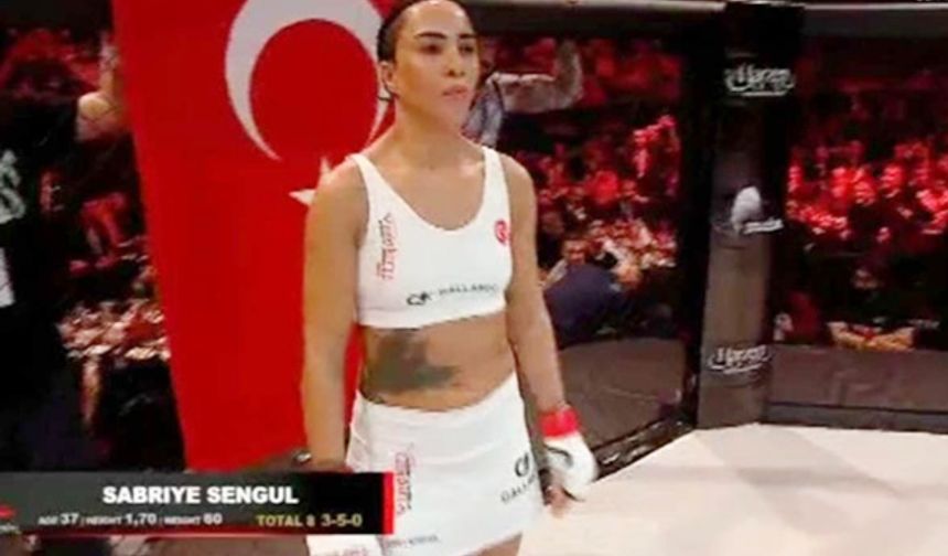 AĞASAR’IN KIZI SABRİYE ŞENGÜL ALTIN MADALYA KAZANDI