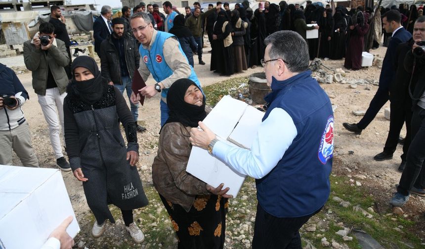 BAŞKAN GENÇ’TEN SURİYE’DE ÇADIR KENTE ZİYARET