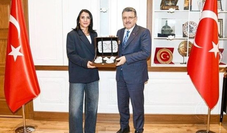 ŞAMPİYONDAN GENÇ'E ZİYARET