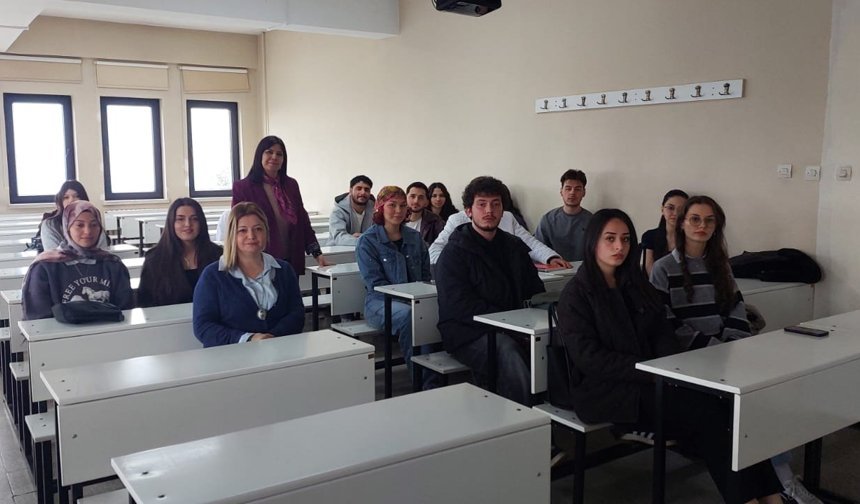 BEŞİKDÜZÜ MYO’DA GELECEĞİN YÖNETİCİLERİNE BAŞARI BELGESİ