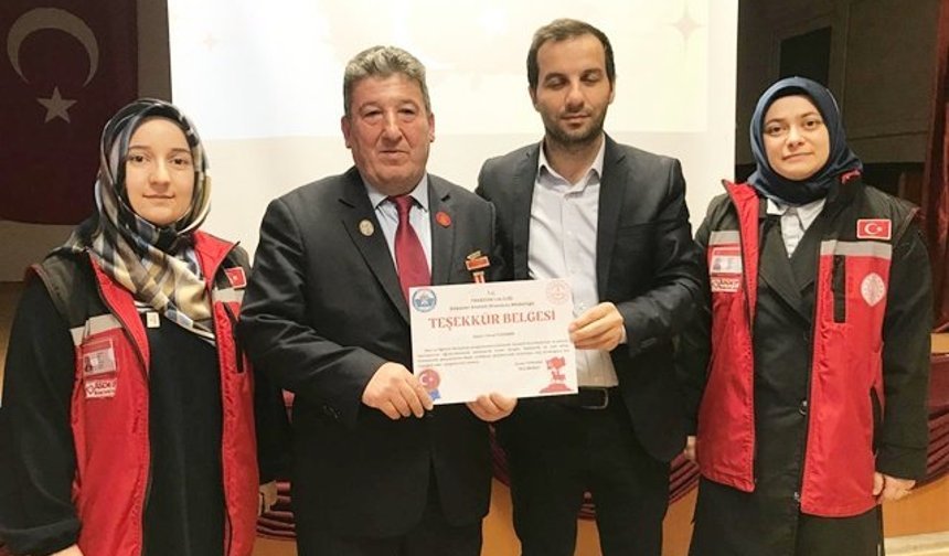 GAZİ CEVAT ÖZDEMİR’DEN DUYGULANDIRAN KONFERANS