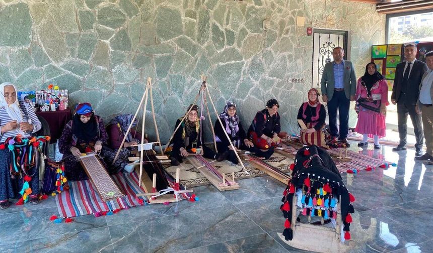 DURMUŞ’TAN HALK EĞİTİM KURSUNA ZİYARET