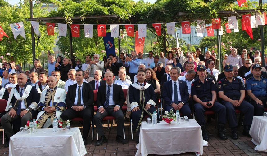 BEŞİKDÜZÜ MYO 31. DÖNEM MEZUNİYET TÖRENİ