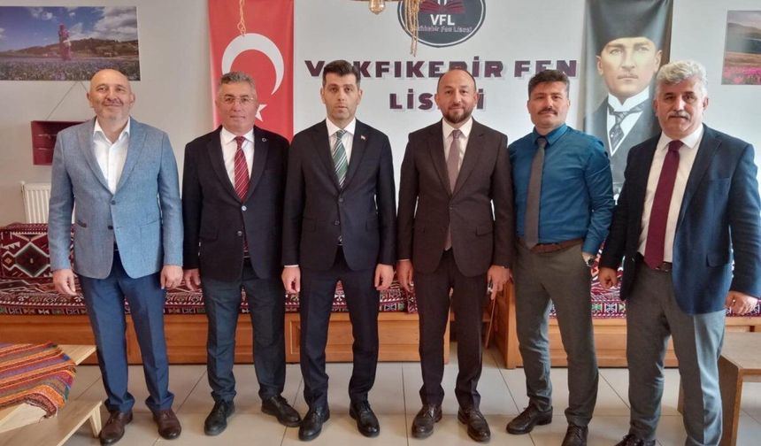 BAKAN DANIŞMANI ALP’TEN VAKFIKEBİR’E ZİYARET