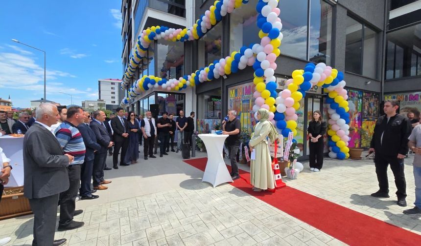‘MİNİMOO OYUN ATÖLYESİ’ DUALARLA AÇILDI