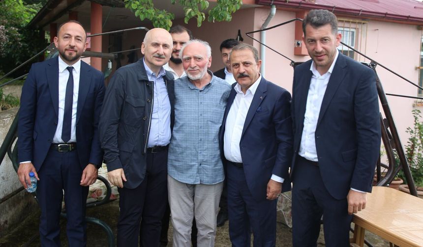 İSMAİL HACIFETTAHOĞLU'NA GEÇMİŞ OLSUN ZİYARETİ