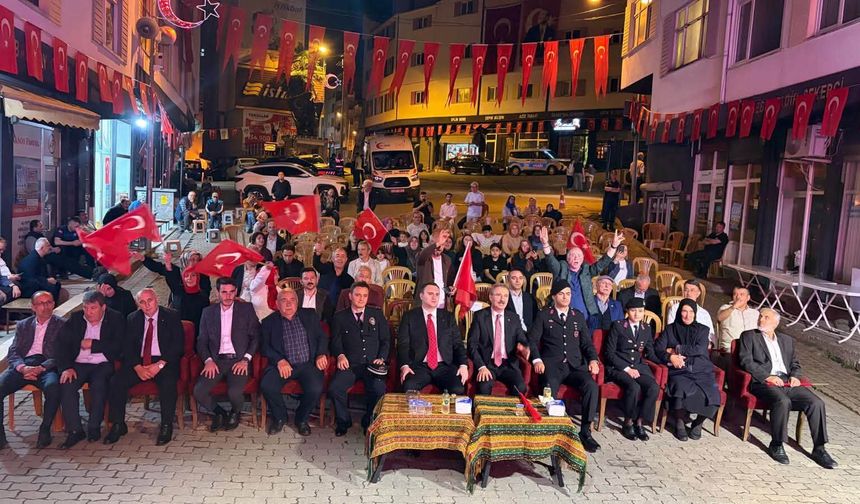 ŞALPAZARI’INDA 10. YILINDA 15 TEMMUZ DEMOKRASİ VE MİLLİ BİRLİK GÜNÜ