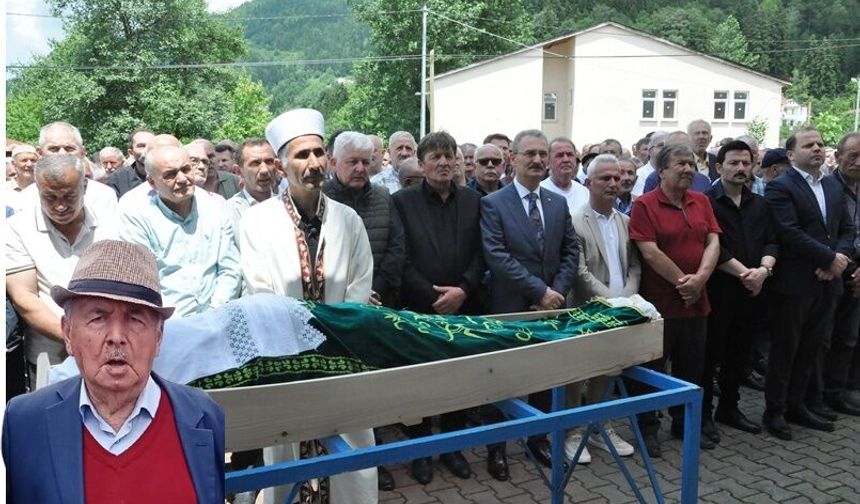 16 Yıl Önce Sel Sularından Kurtulan Çömezuğunu Binlerce Kişi Tarafından Ebediyete Uğurlandı