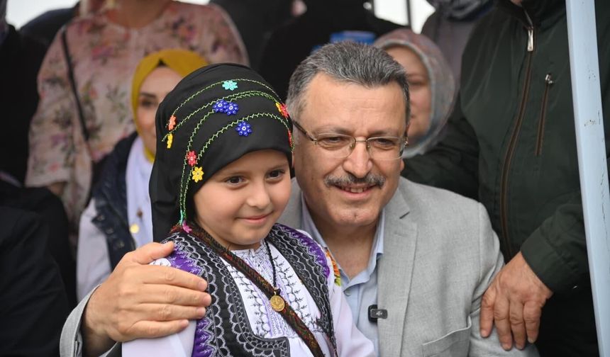 BAŞKAN GENÇ: KARADAĞ İÇİN VERDİĞİMİZ SÖZLERİ YERİNE GETİRDİK