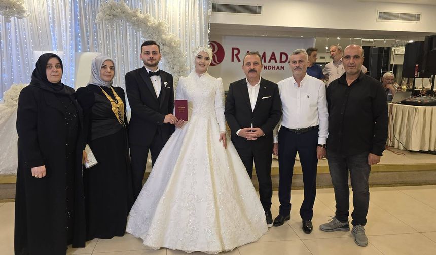 ZEYNEP İLE CEMAL TAYYİP’İN EN MUTLU GÜNÜ