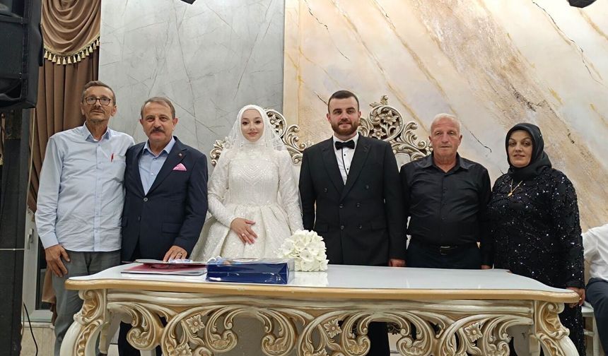 BAHAR İLE ÖMERCAN DÜNYAEVİNE GİRDİ