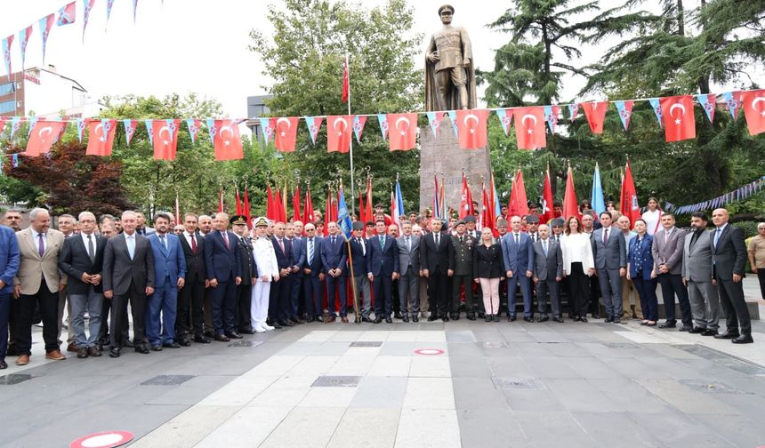 ATATÜRK’ÜN TRABZON’A İLK GELİŞİNİN 102. YIL DÖNÜMÜ KUTLANDI
