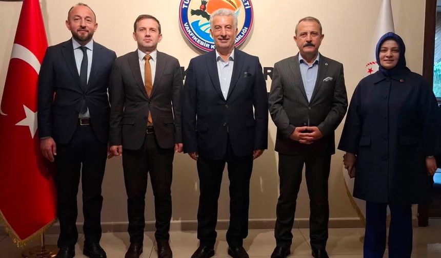 MİLLETVEKİLİ VEHBİ KOÇ'TAN KAYMAKAM ULUSOY'A 'HAYIRLI OLSUN' ZİYARETİ