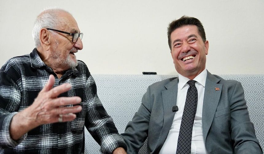 BAŞKAN AHMET KAYA’DAN AKÜLÜ SANDALYE DESTEĞİ