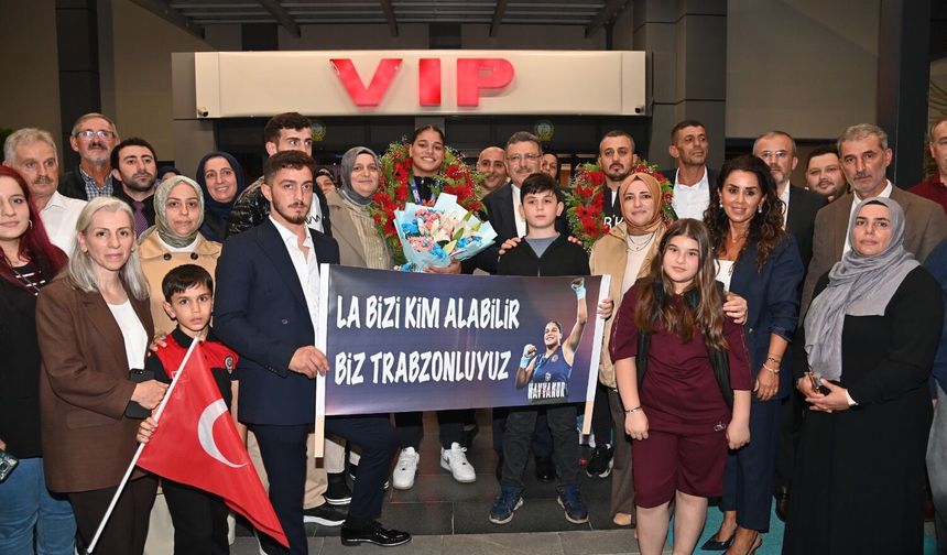 AVRUPA ŞAMPİYONU HAVVANUR KETHÜDA TRABZON’DA COŞKUYLA KARŞILANDI