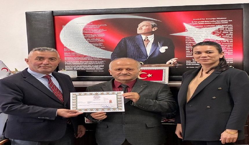 ŞUBE MÜDÜRÜ ÖMER BAŞTAN’A ÖDÜL BELGESİ